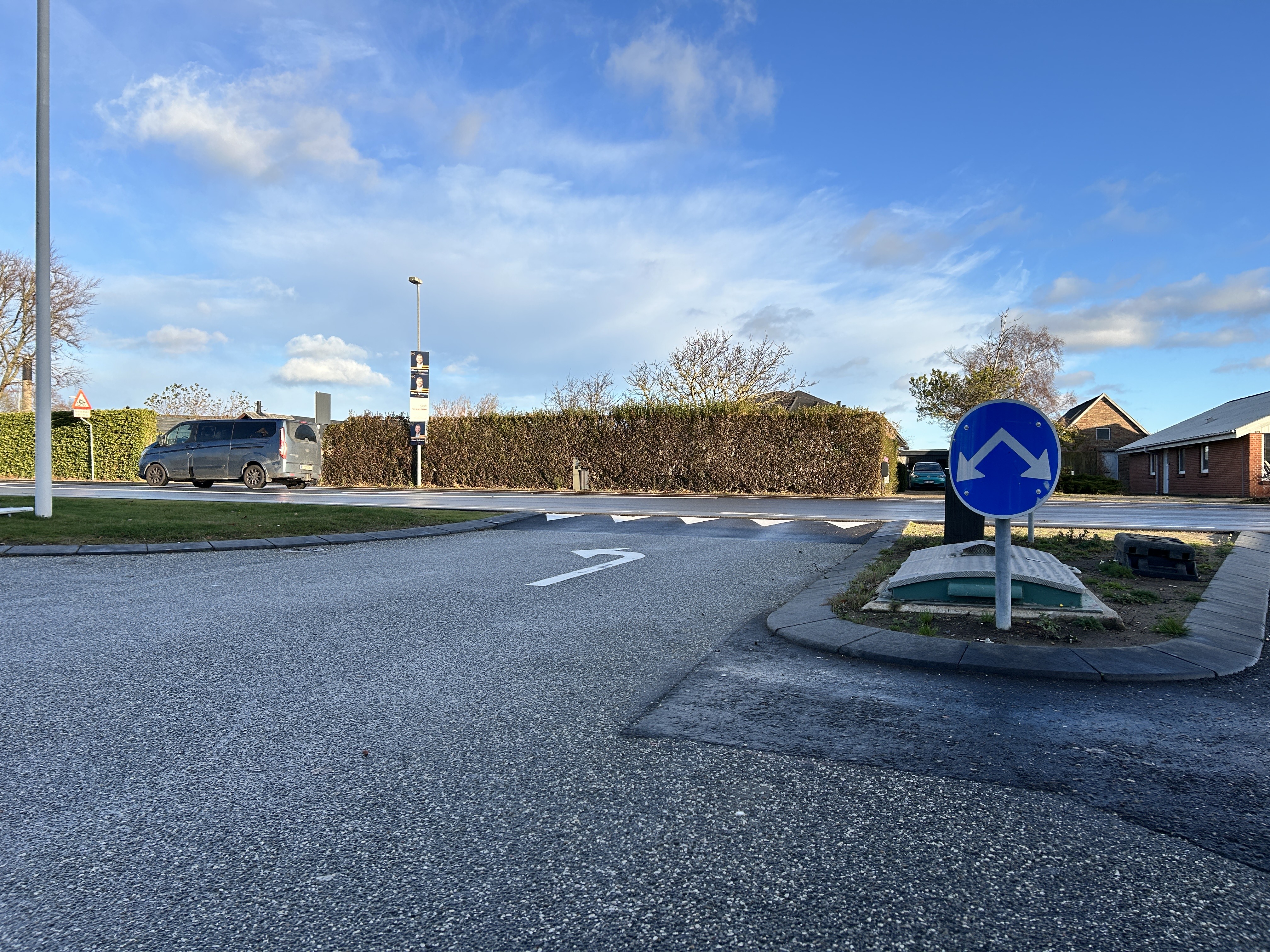 Udkørsel forbud i venstresvingsbanen ved Arena Nord på valgdagen.